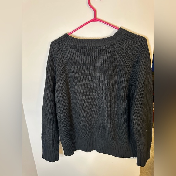 RARE- LUCCA COUTURE EMY FLORAL EMBROIDERED SWEATER - Picture 5 of 6